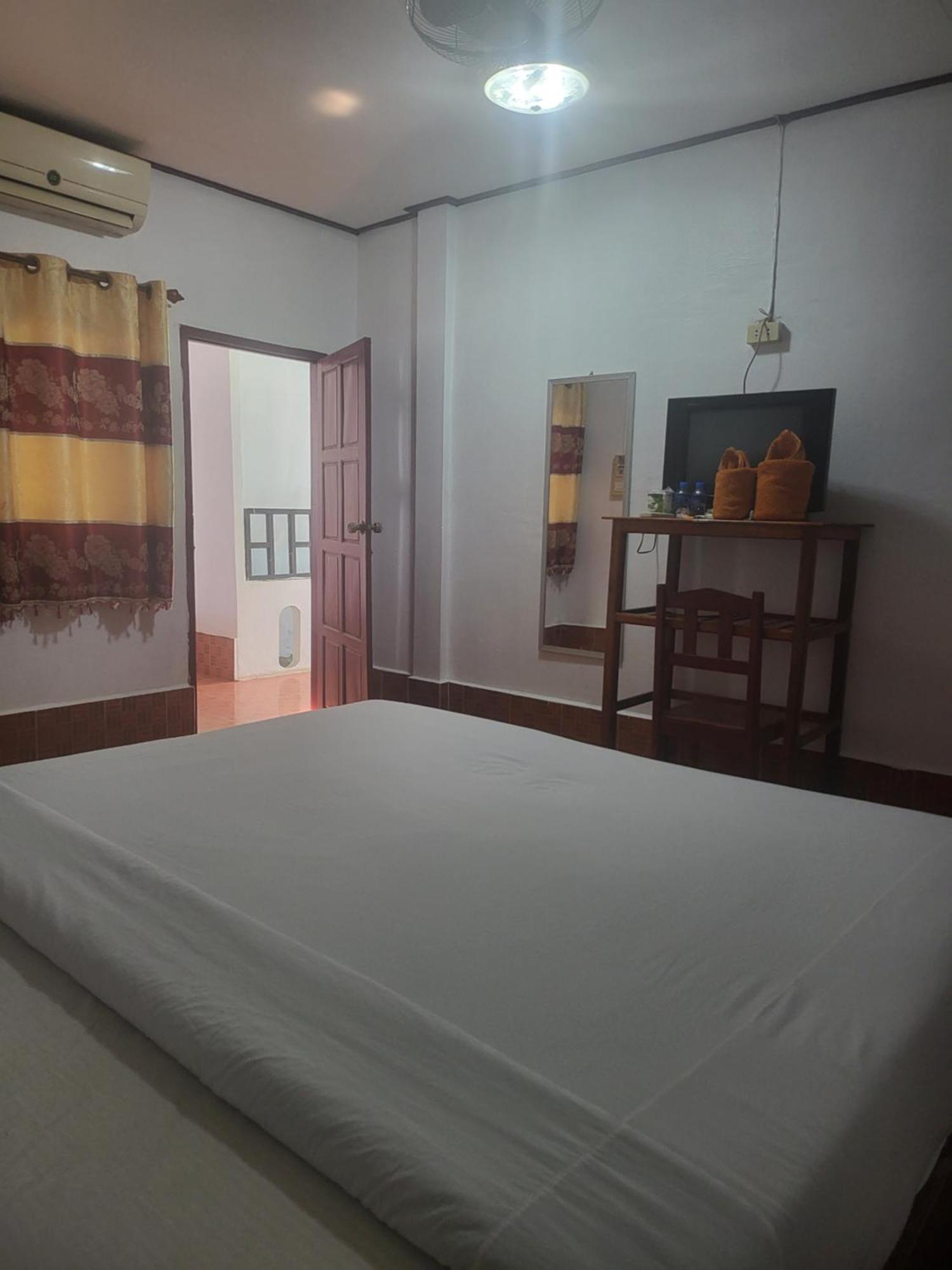 Vang Vieng Chanthala Hotel 1 Εξωτερικό φωτογραφία